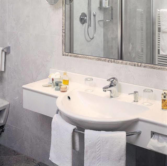 Hotel Garni Partaneshof Merano Eksteriør billede